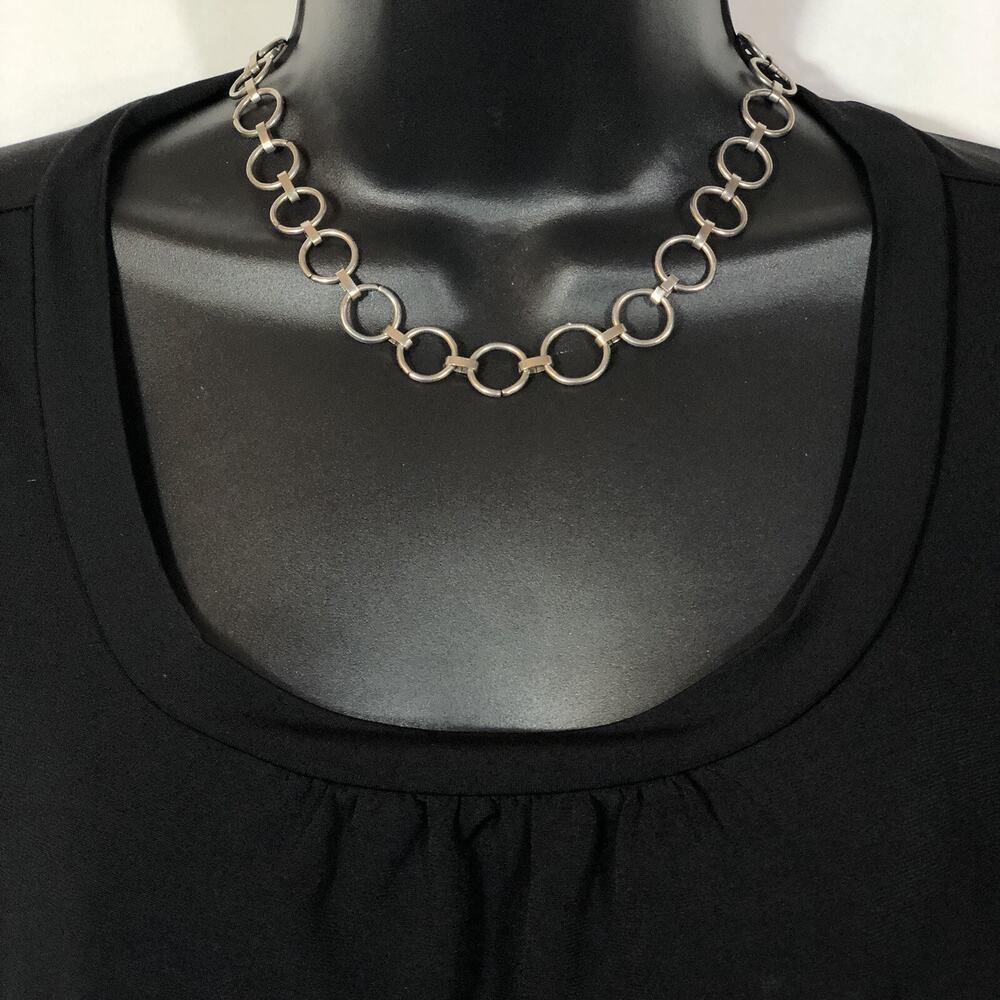 Silver Tone Chunky Choker Circle Necklace, 17" with Hook Closure Retro Statement